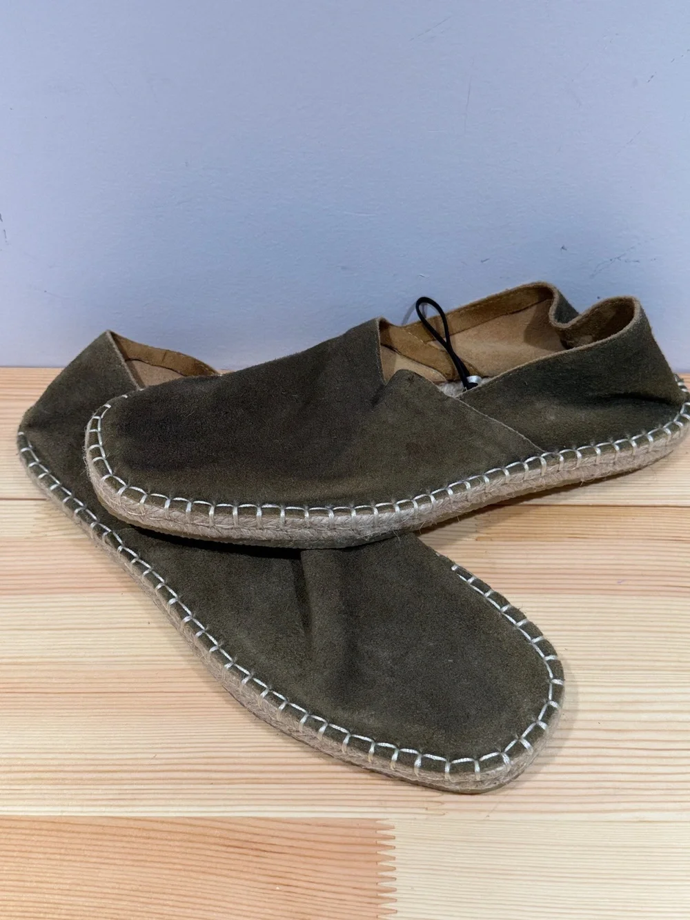 Zara Olive Green Suede Espadrilles Flat Shoes - Size 38 / US 7.5
